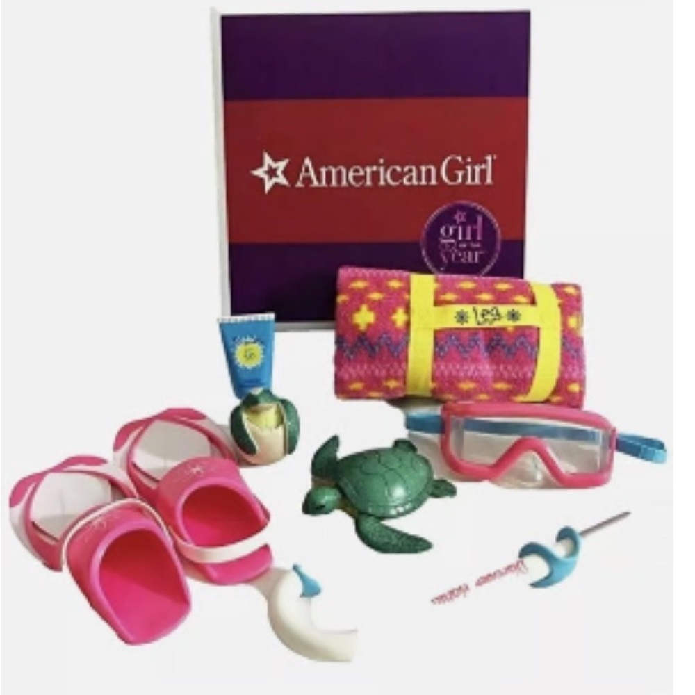 American Girl Lea Clark’s swim beach day set